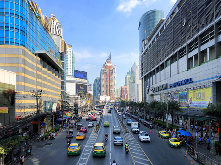 BANGKOK, THAILAND MARCH 3, 2018: Traffic jam during rush hour in Platinum Fashion Mall  at 3 March 2018, Bankgog Thailandのeditorial素材