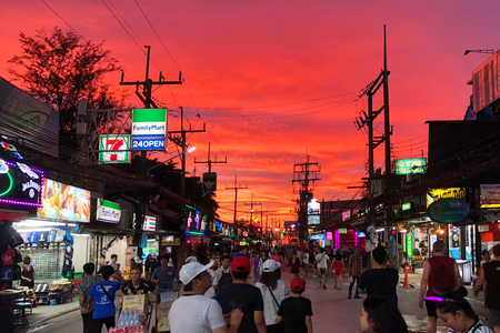 PHUKET, THAILAND JUNE, 2018: Tourists walking to see sunset view at street night market of Phuket, Thailand on June 16, 2018.のeditorial素材