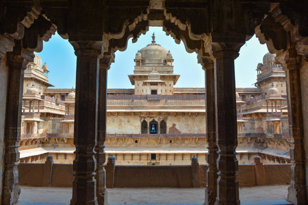 ORCHHA, MADHYA PRADESH, INDIA - MARCH 04, 2020: Jahangir Mahal (Orchha Fort) in Orchha, Madhya Pradesh, India.のeditorial素材