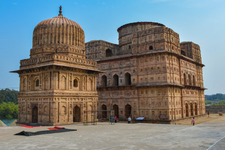 ORCHHA, MADHYA PRADESH, INDIA - MARCH 04, 2020: View of royal cenotaphs (Chhatris) of Orchha, Madhya Pradesh, India.のeditorial素材