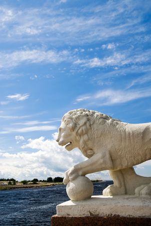 Imperial lion is guarding the sea gate of St.Petersburg, Russiaの写真素材