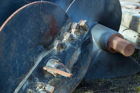 Drilling rig. Drilling deep wells. Drilling equipment and tools. Mineral exploration. The device of...