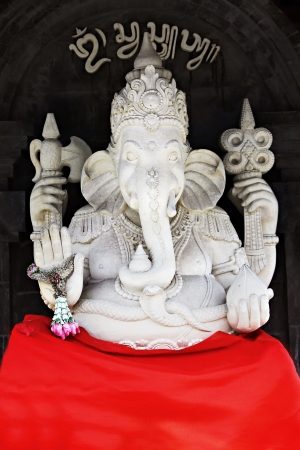BALI, INDONESIA - FEBRUARY 26: White Ganesha statue at Ulun Danu temple on February, 26, 2011, Bali, Indonesia. Ganesha is a most powerful hindu god. のeditorial素材