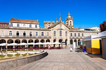 BRAGA, PORTUGAL - JULY 12: Republic square (Praca da Republica) in the city center on July 12, 2014 in Braga, Portugal.のeditorial素材