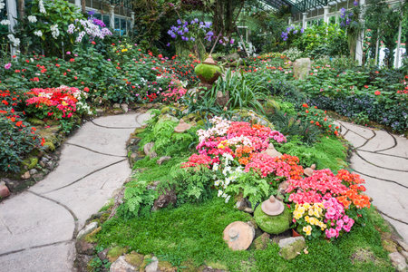 CHIANG MAI, THAILAND - OCTOBER 30, 2014: Garden near Bhubing Rajanives Palace. It is a royal residence in Chiang Mai Province, Thailand.のeditorial素材