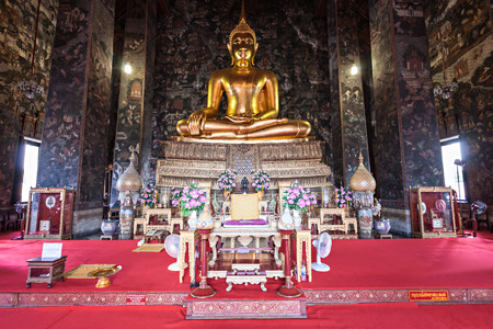 BANGKOK, THAILAND - NOVEMBER 11, 2014: Phra Si Sakyamuni is a Buddha statue in Wat Suthat, Bangkok.のeditorial素材
