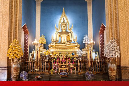 BANGKOK, THAILAND - NOVEMBER 11, 2014: Wat Benchamabophit Dusitvanaram Temple interior.のeditorial素材