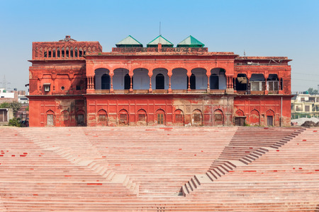 Hussainabad Picture Gallery is a art gallery in Lucknow, India. It is also called as Baradari.のeditorial素材