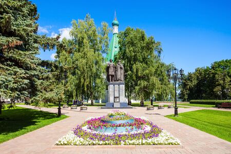 Monument to Prince Yury Vsevolodovich and Bishop Simon of Suzdal near the Michael the Archangel Cathedral in the Nizhny Novgorod Kremlin, Russia.のeditorial素材