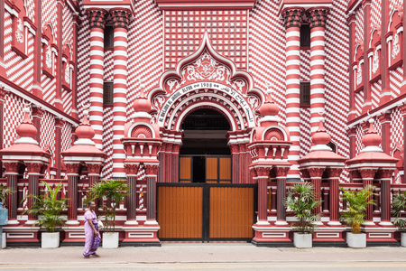 Jami-Ul-Alfar Mosque or Red Masjid Mosque is a historic mosque in Colombo, capital of Sri Lankaのeditorial素材