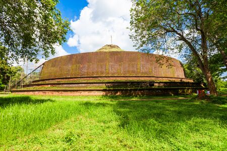 Ancient Yudaganava Rajamaha Viharaya Stupa Temple in Buttala, Sri Lankaの写真素材
