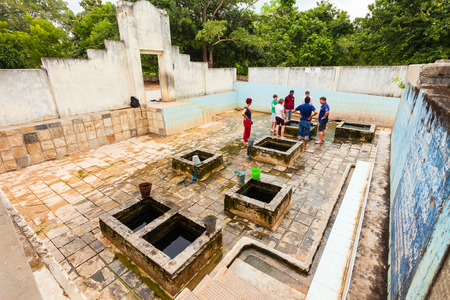 TRINCOMALEE, SRI LANKA - FEBRUARY 14, 2017: Kanniya Hot Springs is famous hot well in Sri Lanka from the past. Kanniya Hot Springs is located near Trincomalee city.のeditorial素材