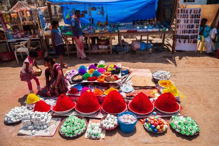HAMPI, INDIA - FEBRUARY 21, 2012: Holi powder colors at the local market in Indiaのeditorial素材