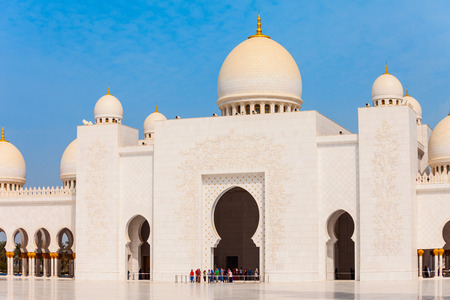 Sheikh Zayed Grand Mosque is the largest mosque of UAE, located in Abu Dhabi the capital city of the United Arab Emiratesのeditorial素材