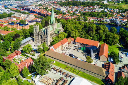 Nidaros Cathedral or Nidarosdomen or Nidaros Domkirke is a Church of Norway cathedral located in the city of Trondheim, Norwayの写真素材