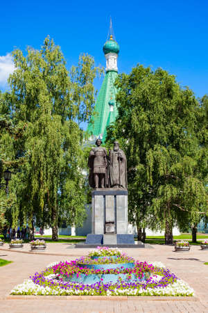 Monument to Prince Yury Vsevolodovich and Bishop Simon of Suzdal near the Michael the Archangel Cathedral in the Nizhny Novgorod Kremlin, Russia.の写真素材