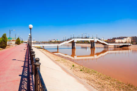 Bridge through Shavat canal in Urgench city, Uzbekistanの写真素材