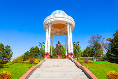Tashkent, Uzbekistan - April 11, 2021: Alisher Navoiy monument in the centre of Tashkent city in Uzbekistanのeditorial素材