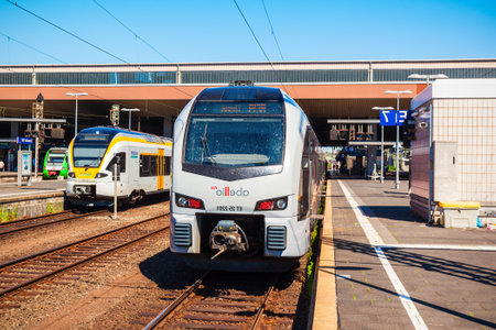 DUSSELDORF, GERMANY - JULY 02, 2018: Modern locomotive train at the Dusseldorf Central Railway Station in Dusseldorf city in Germanyのeditorial素材