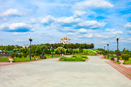 Strelka public park in the centre of Yaroslavl city, Golden Ring of Russiaのeditorial素材