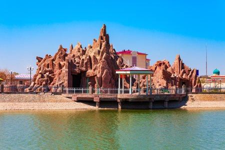 Yoshlar Koli or Youth Lake or Molodezhnoye Ozero park at the Amir Timur Park in the centre of Urgench city, Uzbekistanのeditorial素材