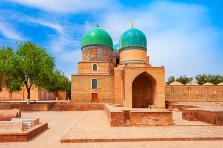 Dorut Tilovat Complex - Kok Gumbaz Mosque, Sheikh Shamsiddin Kulol and Gumbazi Saidon Mausoleums in Shahrisabz, Uzbekistanのeditorial素材
