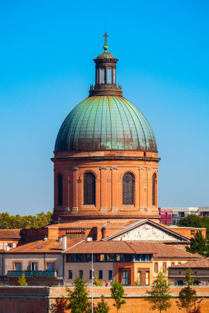 Chapel of hospital Saint Joseph de la Grave and Garonne river embankment in Toulouse city in Franceのeditorial素材