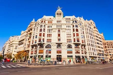 Valencia, Spain - October 15, 2021: El edificio La Union y el Fenix Espanol building in Valencia. Valencia is the third most populated municipality in Spain.のeditorial素材