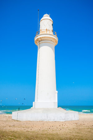 Talaimannar Lighthouse, Sri Lanka. Talaimannar is located on the northwestern coast of Mannar Island and about 18 miles from Dhanushkodi indian 
town.の写真素材