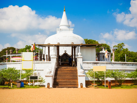 Lankaramaya or Lankarama is a stupa built by King Valagamba, in an ancient place at Galhebakada in the ancient kingdom of Anuradhapura, Sri Lanka.の写真素材