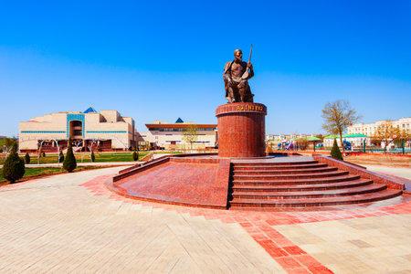 Nukus, Uzbekistan - April 14, 2021: Ajiniyaz or Azhiniyaz monument in Nukus city, Karakalpakstan region of Uzbekistan. Ajiniyaz was a Karakalpak poet.のeditorial素材