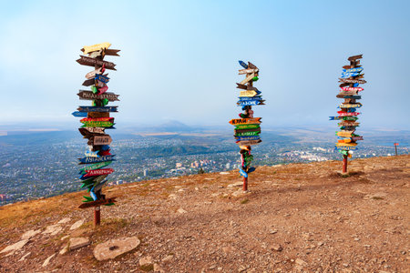 Pyatigorsk, Russia - September 30, 2020: Pointers with city names on the top of Mountain Mashuk in Pyatigorsk, Caucasian Mineral Waters region, Stavropol Krai in Russiaのeditorial素材
