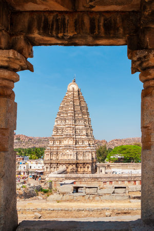 Virupaksha Temple at Hampi, was the centre of the Hindu Vijayanagara Empire in Karnataka state in Indiaの写真素材