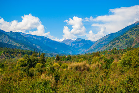 Scenic landscape panoramic view of the forested Himalaya mountains, Himachal Pradesh state in Indiaの写真素材