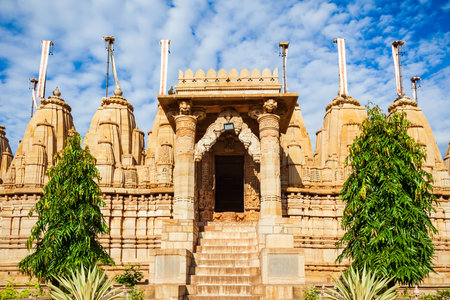 Jain Swethamber or Satbis Deori Temple in Chittor Fort in Chittorgarh city, Rajasthan state of Indiaの写真素材