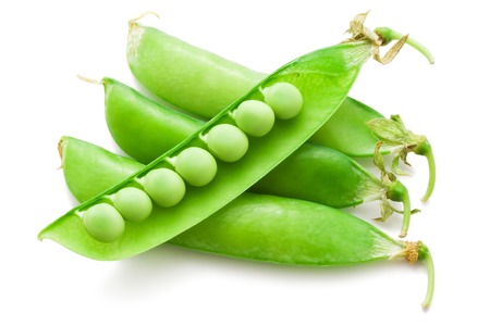 Fresh green peas isolated on white の写真素材