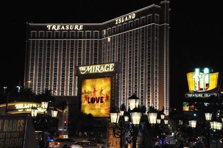 LAS VEGAS - DECEMBER 2  Treasure Island Hotel and Casino on December 2, 2012 in Las Vegas  This Caribbean themed resort has an hotel with 2,884 rooms のeditorial素材