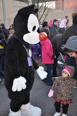 STAMFORD, CONNECTICUT - NOV 23  SAC Capital Advisors Giant Balloon Inflation Party, the day before the UBS Thanksgiving Parade Spectacular, in Stamford, Connecticut on November 23, 2013 のeditorial素材