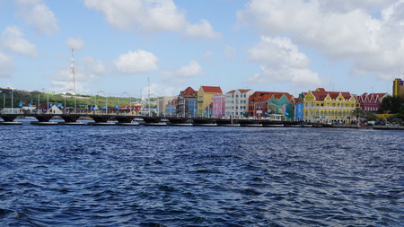 Queen Emma Pontoon Bridge in Willemstad, Curacaoのeditorial素材