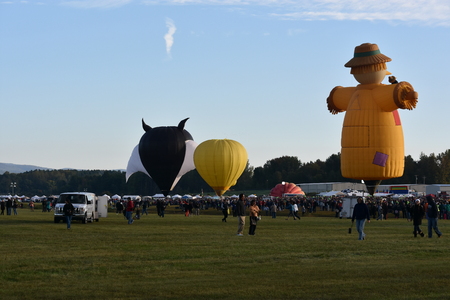 Balloon launch at dawn at the 2016 Adirondack Hot Air Balloon Festivalのeditorial素材