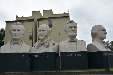 HOUSTON, TEXAS - APR 23: Mount Rush Hour in Houston, Texas, as seen on Apr 23, 2019. It was created by sculptor David Adickes with busts of George Washington, Abraham Lincoln, Sam Houston and Stephen Austin on I-45.のeditorial素材