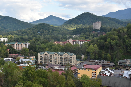 GATLINBURG, TN - OCT 3: Aerial Tramway to Ober Gatlinburg from downtown Gatlinburg in Tennessee, as seen on Oct 3, 2016. The 2.1 miles tram ride runs 17 miles per hour and takes about 10 minutes.のeditorial素材