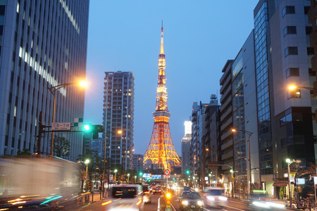 TOKYO, JAPAN - March 20, 2017: Tokyo Tower in view from the streets around.のeditorial素材