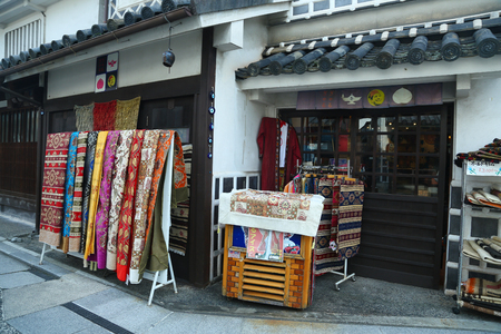 KURASHIKI, JAPAN - November 25 : Ancient Edo-style souvenir shop at kurashiki, JAPAN.のeditorial素材