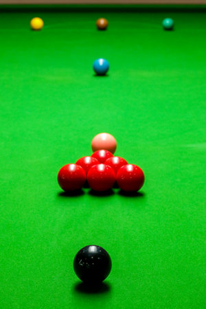 Snooker balls on green snooker tableの写真素材
