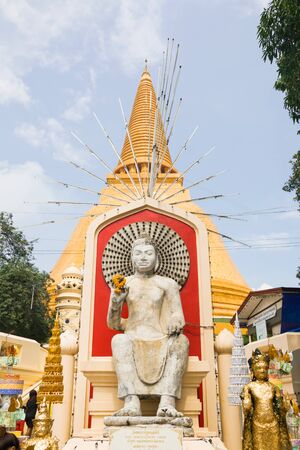 Phra Pathom Chedi, the tallest stupa in the world. It is located in the town of Nakhon Pathom, Thailandの写真素材