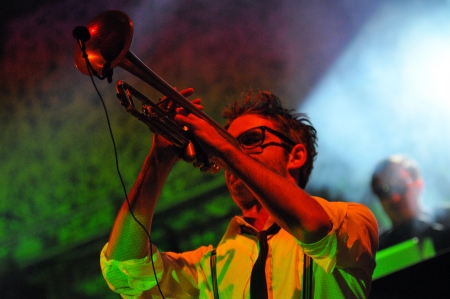 CLUJ NAPOCA - OCTOBER 5: Parov Stelar Band performs live on the stage at Sport's Hall. Evenet organized by Transylvania International Art and Music Festival, on October 5, 2012 in Cluj, Romaniaのeditorial素材