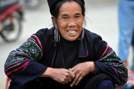 A woman from Black Hmong tribe in Sapa, Vietnamのeditorial素材