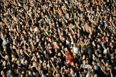 CLUJ NAPOCA, ROMANIA  AUGUST 2, 2015: Crowd of  people watching a David Guetta concert at Untold Festivalのeditorial素材