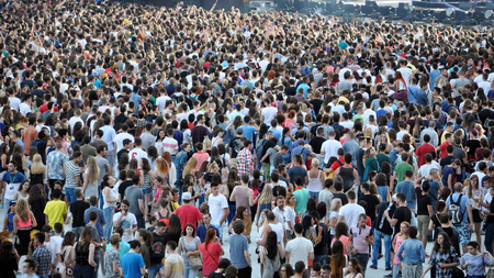 CLUJ NAPOCA, ROMANIA  JULY 30, 2015: Crowd of party people raising their hands during a Tom Odell live concert at the Untold Festivalのeditorial素材